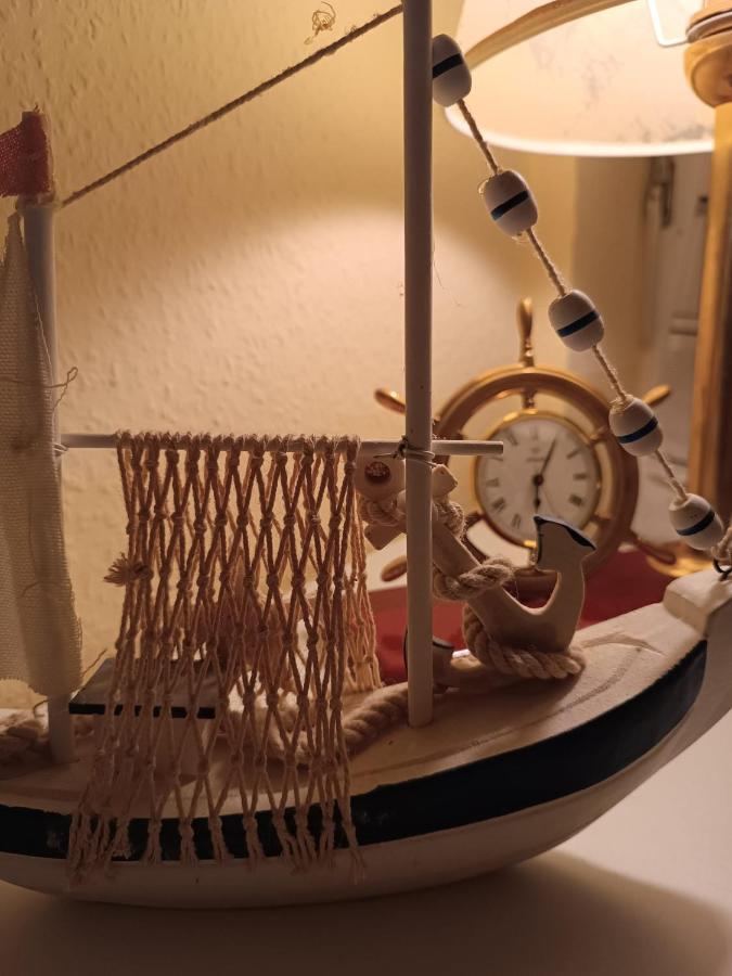 Ferien Wohnung -Leuchtturm Oldenswort Bagian luar foto