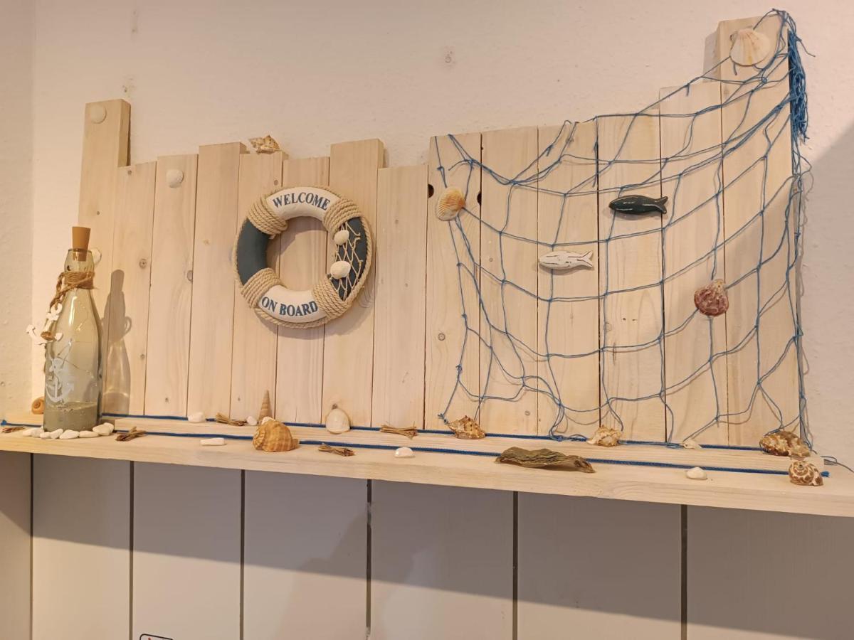 Ferien Wohnung -Leuchtturm Oldenswort Bagian luar foto